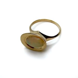кольцо из желтого золота эфиопский опал